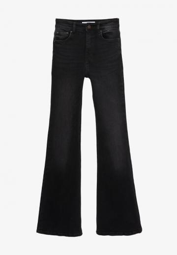 Клешеные джинсы