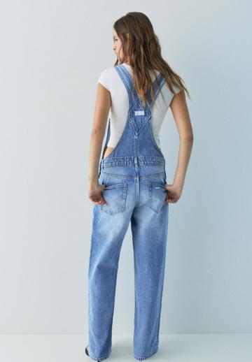 Джинсовый комбинезон