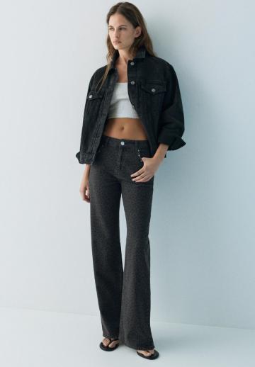 Прямые джинсы