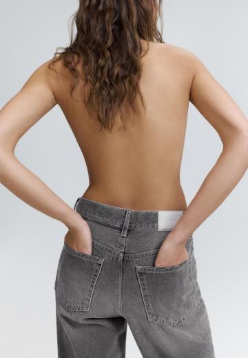 Прямые джинсы