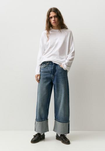 Прямые джинсы