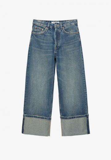 Прямые джинсы