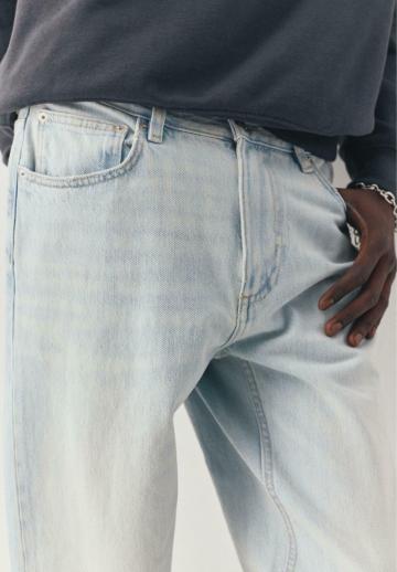 Прямые джинсы