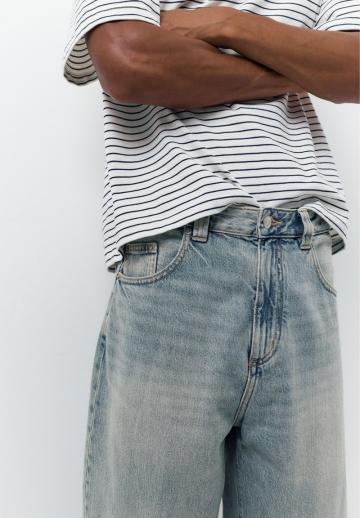 Свободные джинсы