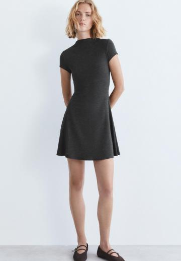 Короткое платье