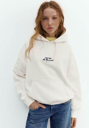 Пуловер с капюшоном