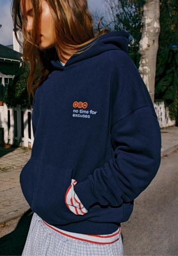 Пуловер с капюшоном