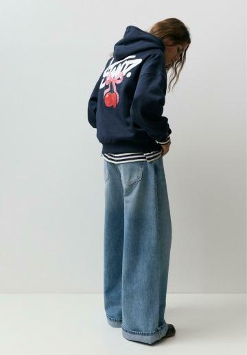 Пуловер с капюшоном