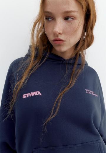 Пуловер с капюшоном