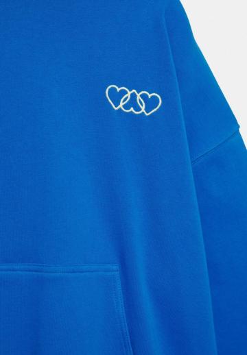 Пуловер с капюшоном