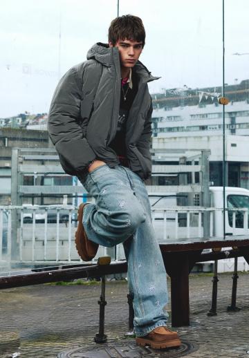 Прямые джинсы