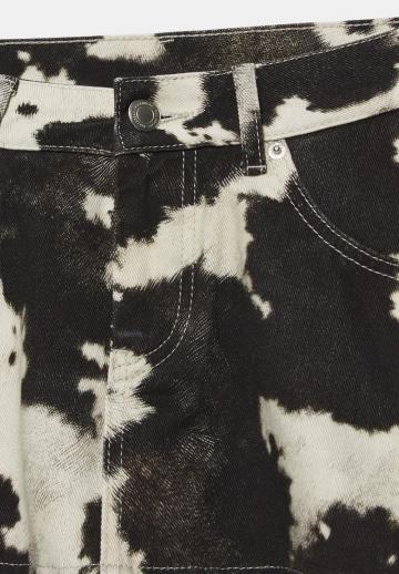 Юбка с накладными карманами