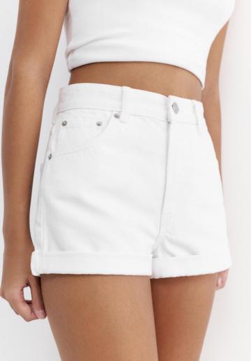 Джинсовые шорты