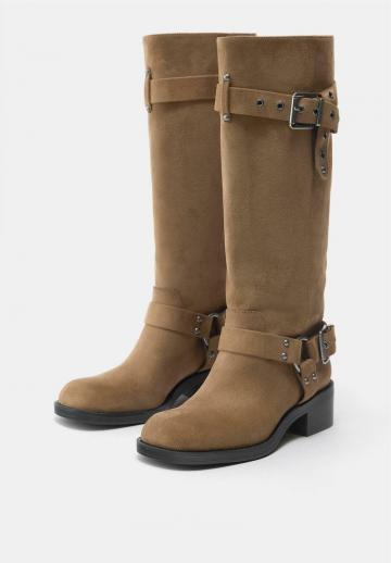 Сапоги на платформе