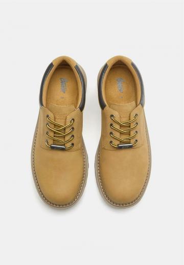 Ботинки на шнуровке