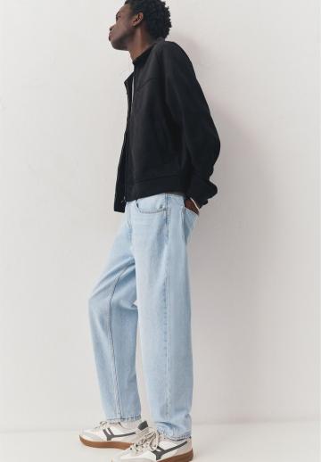 Прямые джинсы