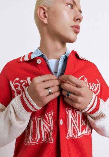 Вязаная кофта