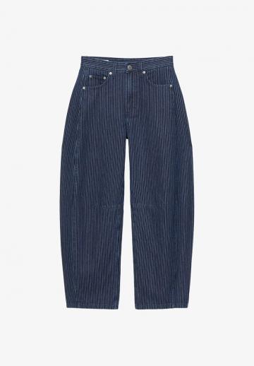 Свободные джинсы