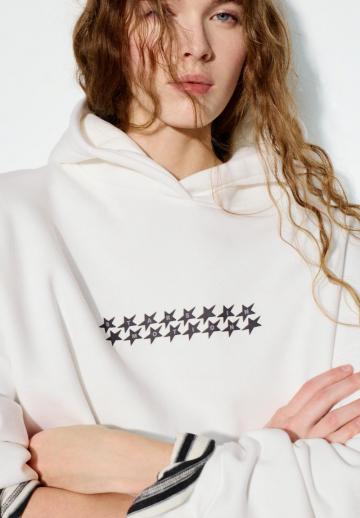 Пуловер с капюшоном