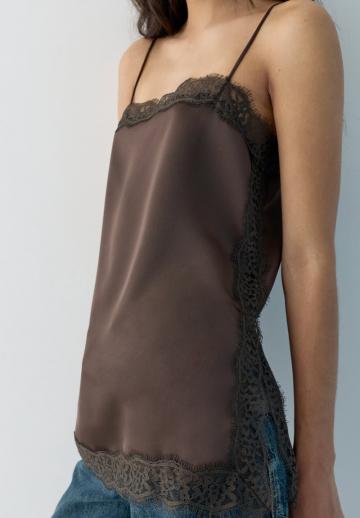 Топ на бретельках