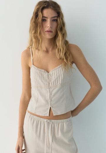 Топ на бретельках