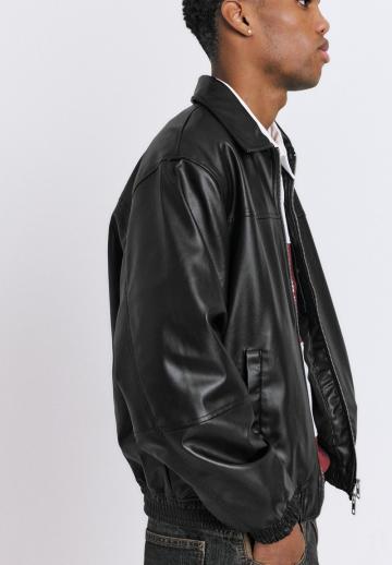 Куртка бомбер