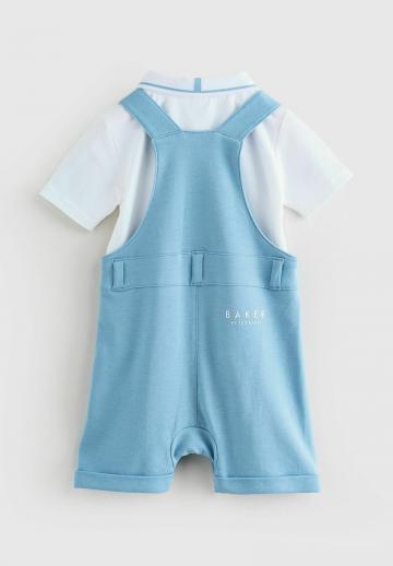 Набор одежды