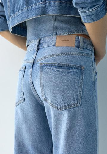 Прямые джинсы