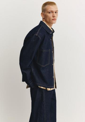 Джинсовая куртка