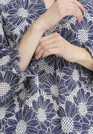 Кружевная блузка