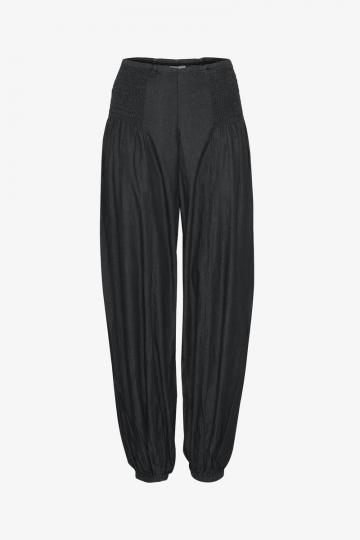 Свободные джинсы