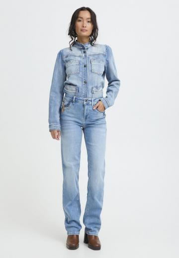 Прямые джинсы