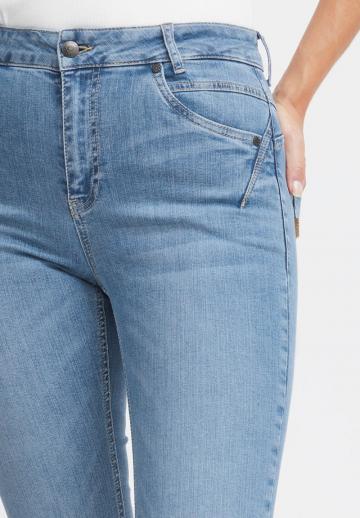 Узкие джинсы