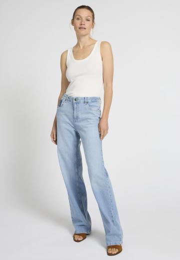 Свободные джинсы