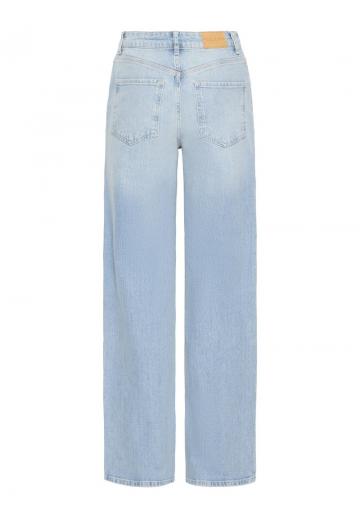 Свободные джинсы