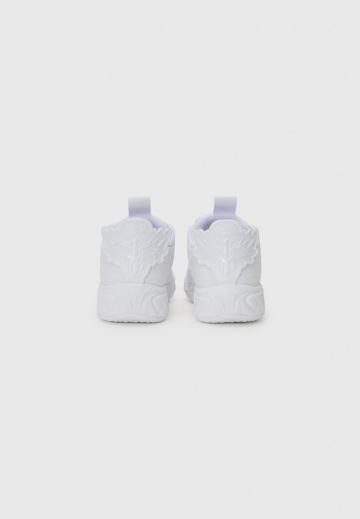 Баскетбольные кроссовки