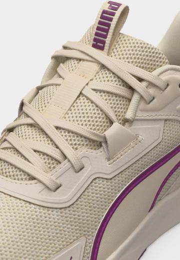 Тренировочные кроссовки