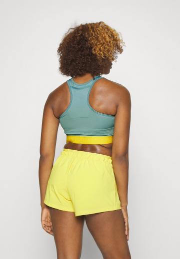 Бюстгальтер без косточек