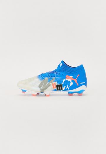 Футбольные бутсы