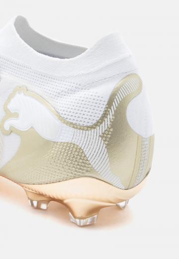 Футбольные бутсы