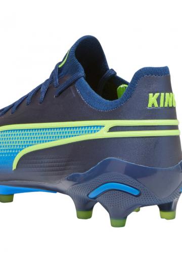 Футбольные бутсы