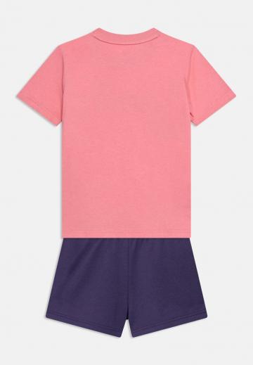 Спортивные шорты