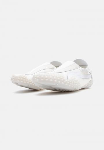 Спортивные балетки