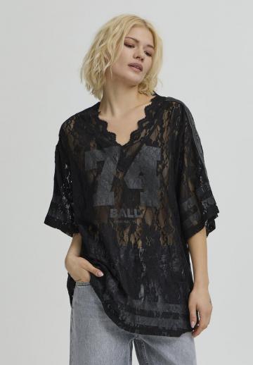 Кружевная блузка
