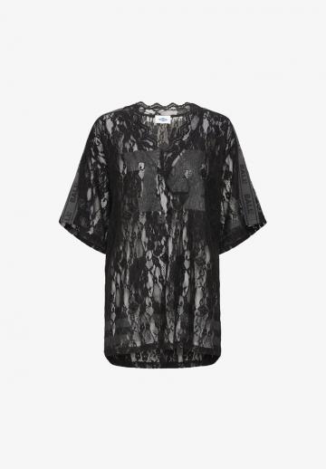 Кружевная блузка