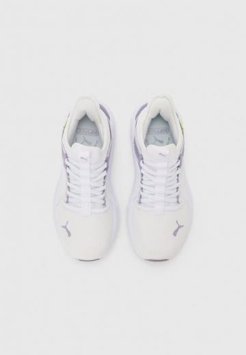 Тренировочные кроссовки