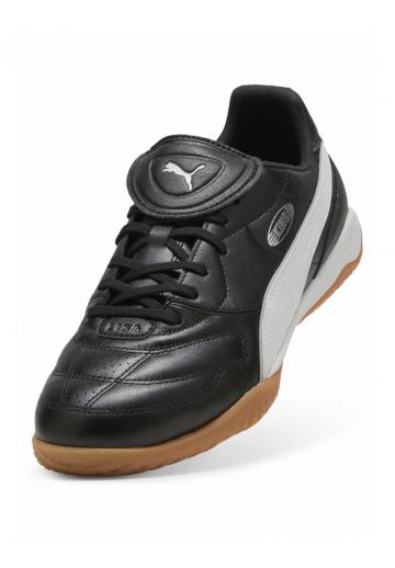 Футбольные бутсы