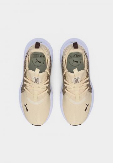 Тренировочные кроссовки