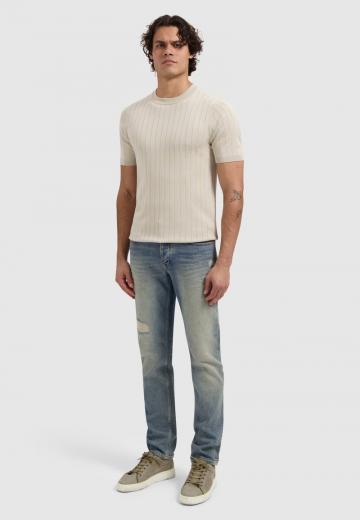 Узкие джинсы