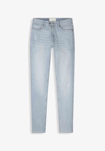 Узкие джинсы